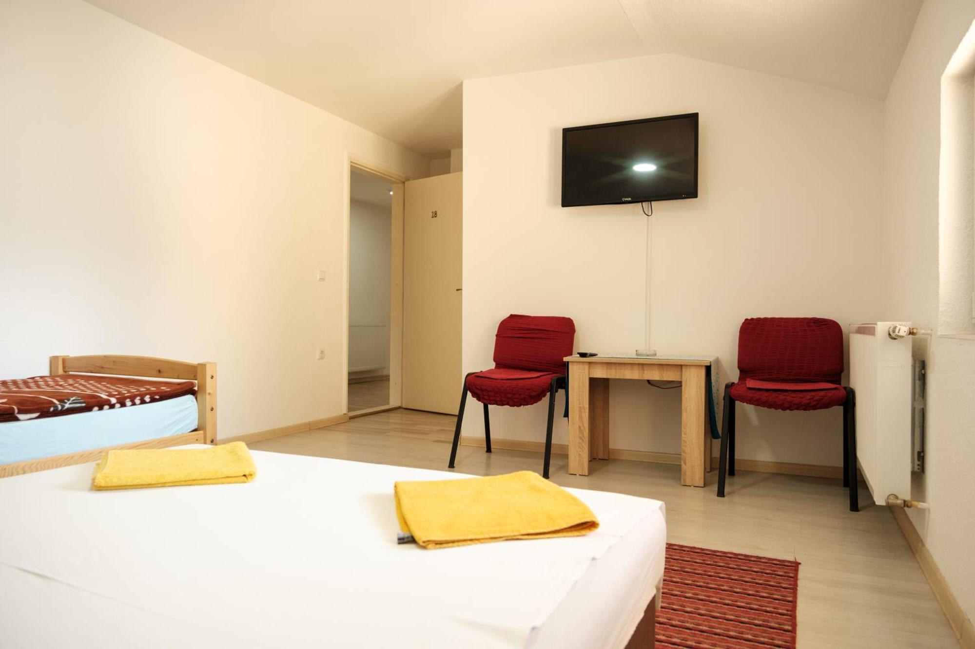 Guesthouse "Ines" Doboj Ngoại thất bức ảnh